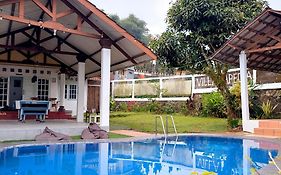 Villa APedia Puncak